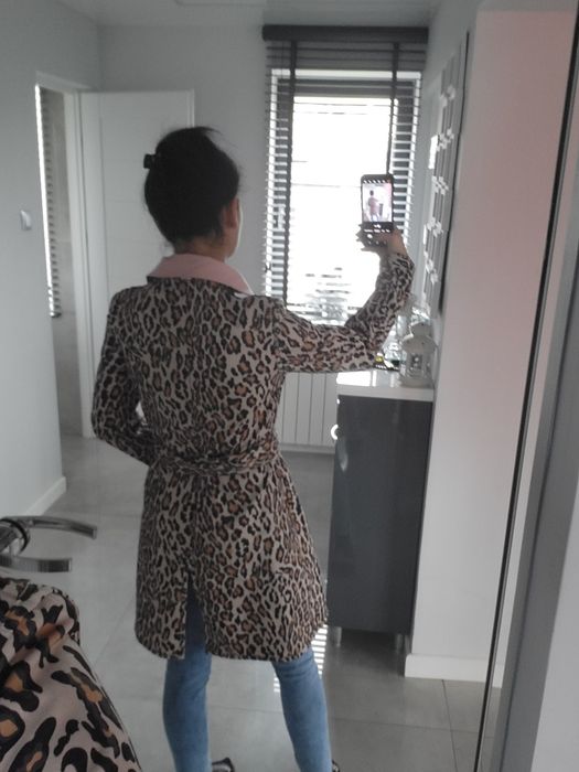 Nowy trencz dwustronny Guess M/L