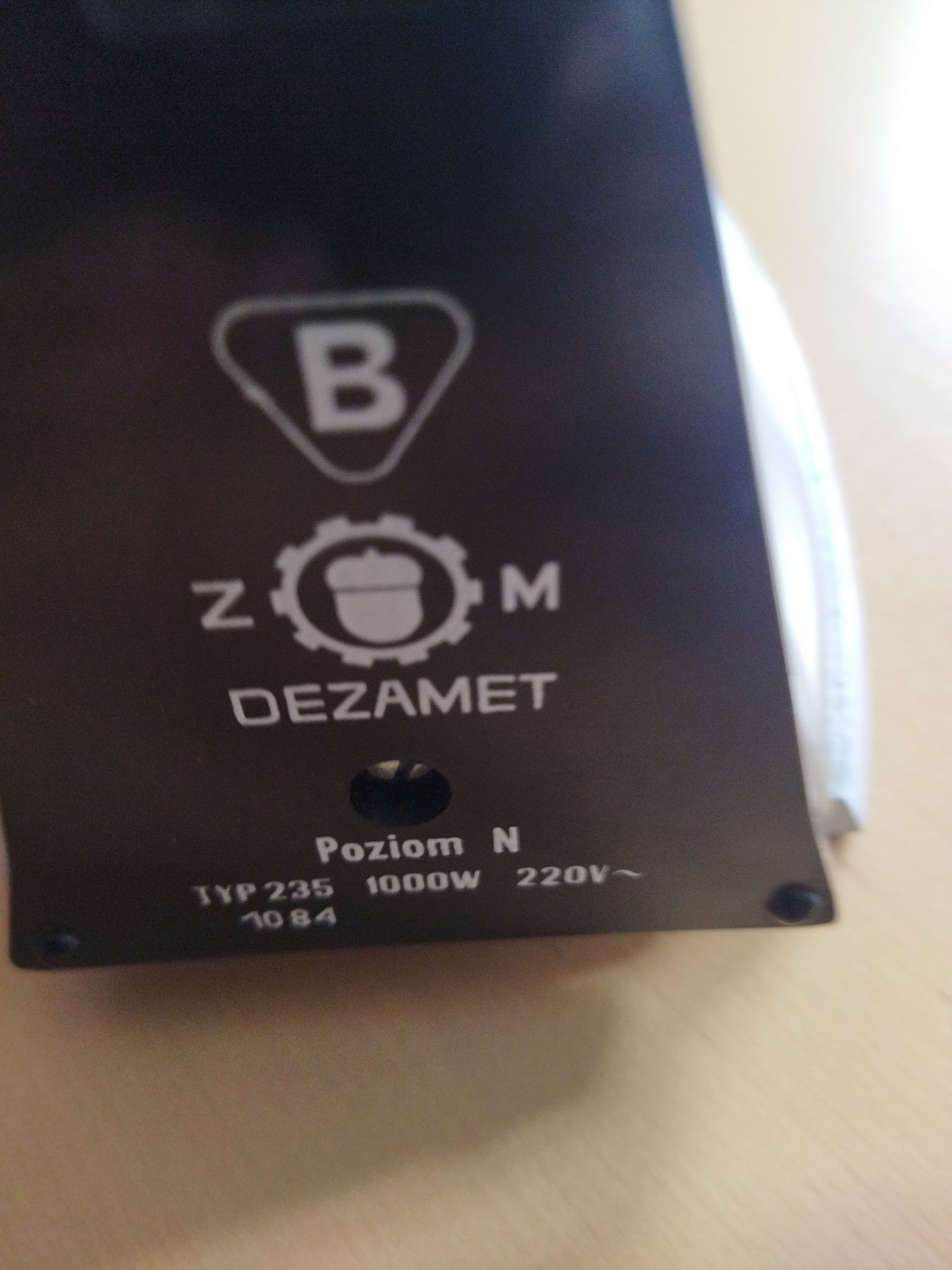 Zelazko DEZAMET typ 235