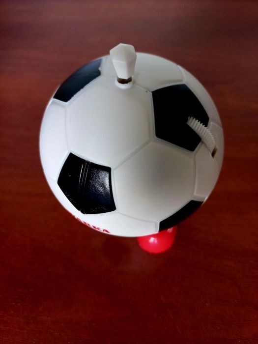 Radio na baterie, piłka Warka, nowe, super gadżet