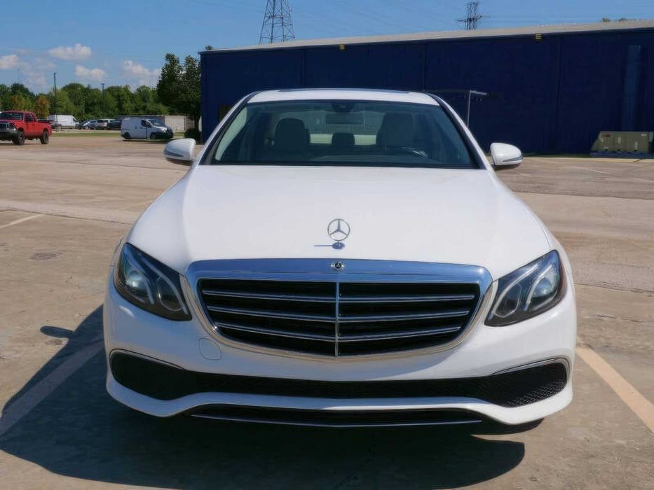 Mercedes-Benz E-Class E 300      2019