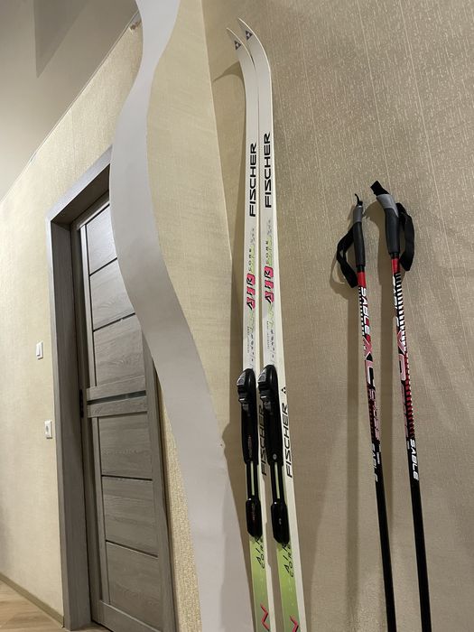 Продам лижи с насечками FISCHER Superlight CROWN