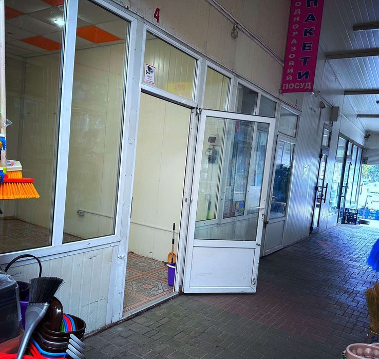 Здам в оренду  магазин на ринку Провесінь