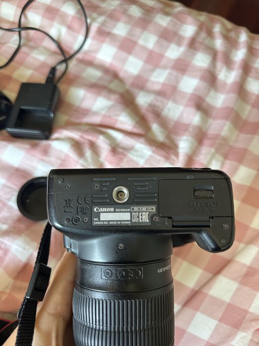 Camara Canon EOS 100D