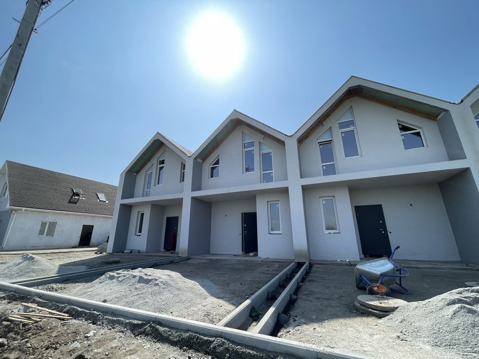 Продаж Таунхаусів  в Малій Солтанівці