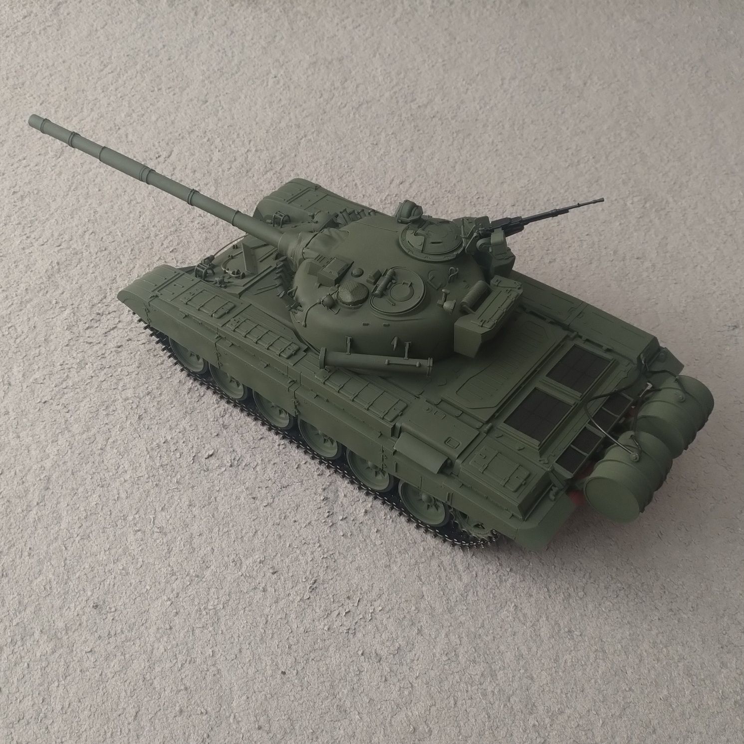 Czołg T-72 RC 1/16 - Deagostini jak Heng Long