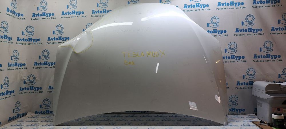 Капот голый Tesla Model X 16-21 белый PPSW, замят 1069531-E0-C тесла х