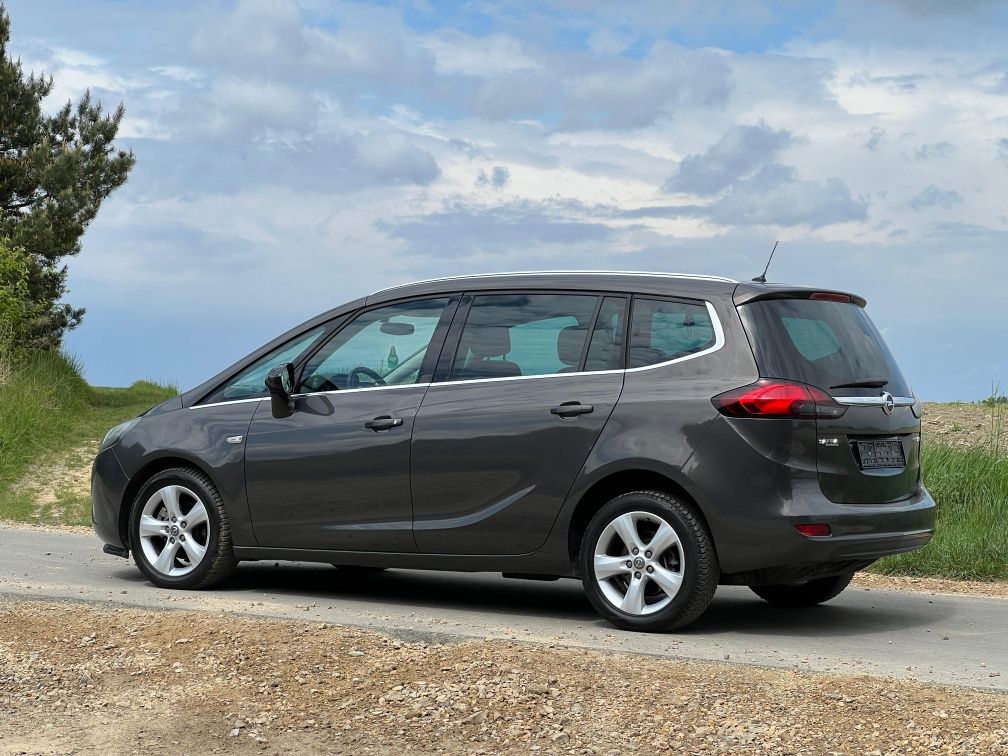 Opel Zafira C  Tourer Cosmo 1.6 Turbo LPG 7 Osobowe