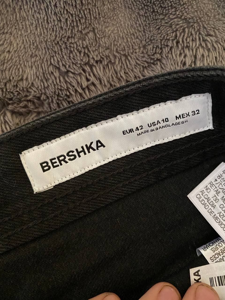 Продам джинсові шорти Bershkа. Широкі. Нові
