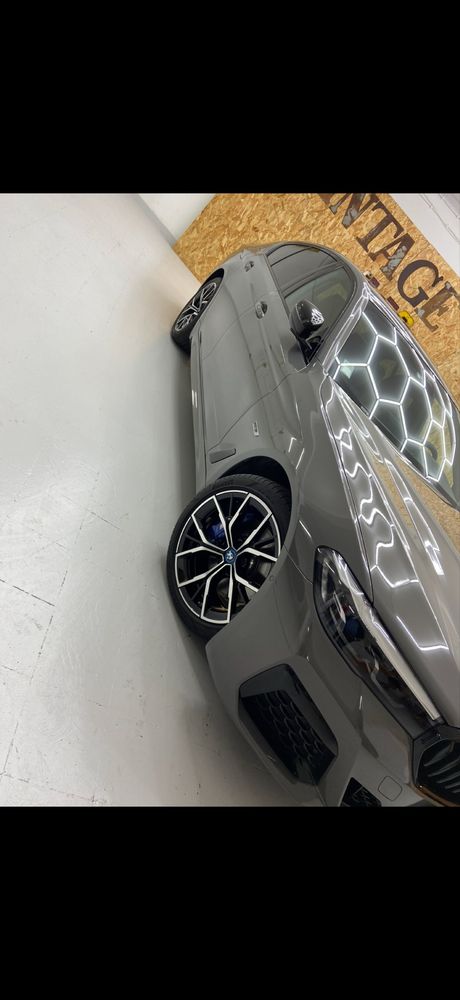 BMW 530e Pack M como novo