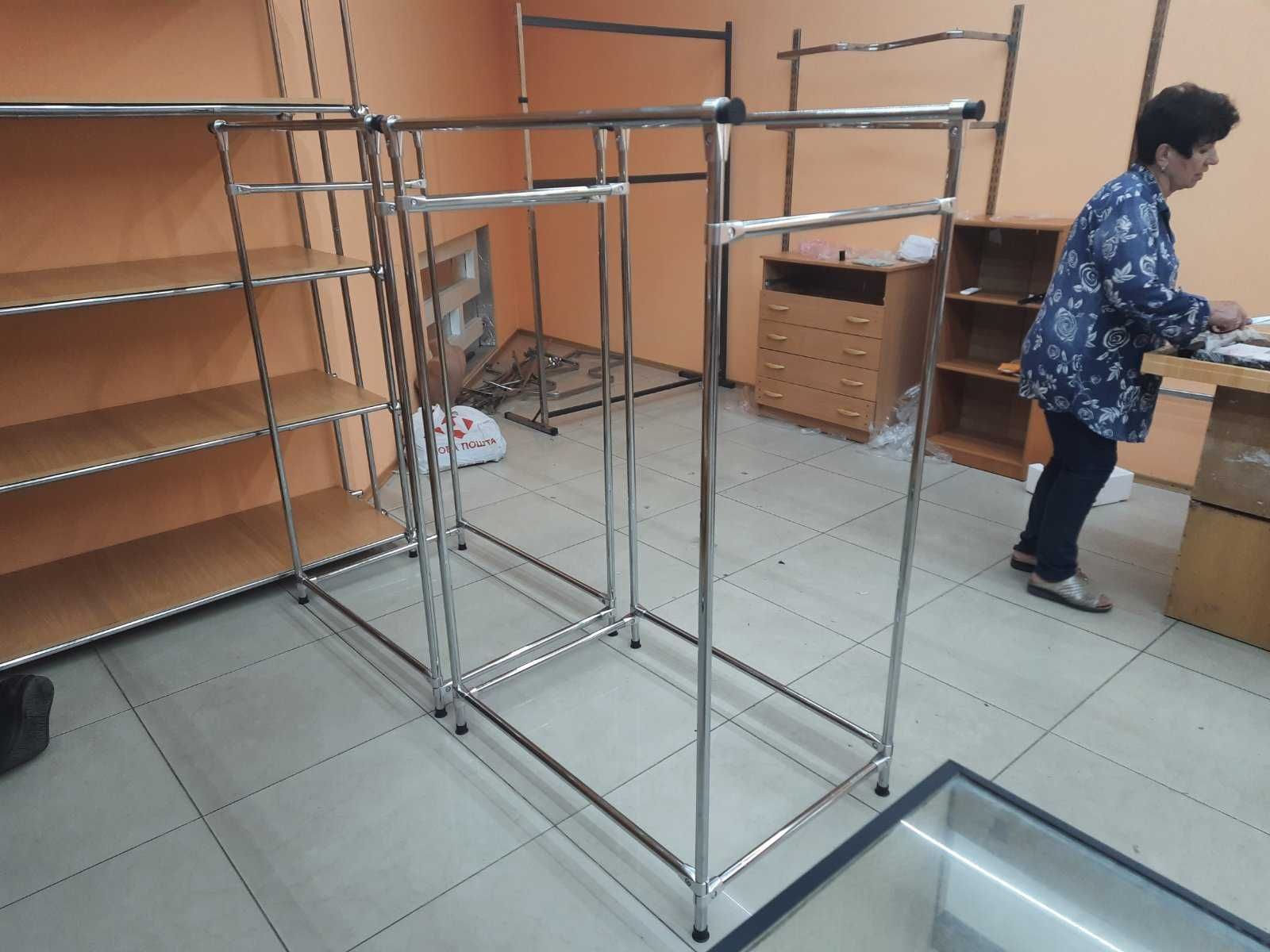 Островок / стойка / стеллаж для одежды,  оборудование в магазин одежды
