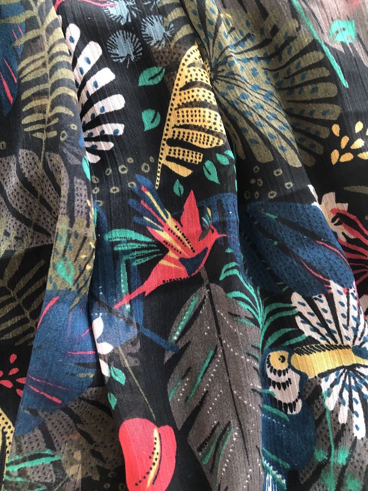 Vestido novo manga cava , forrado