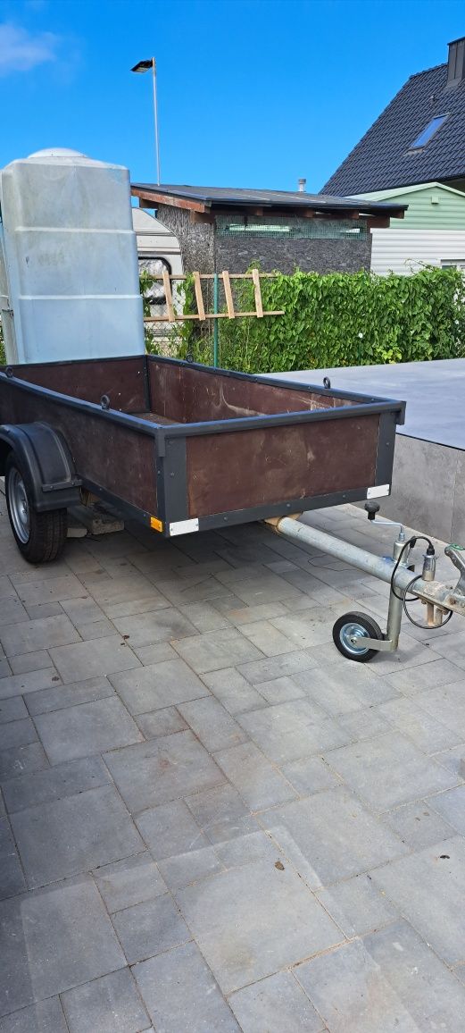 Przyczepka   750 kg