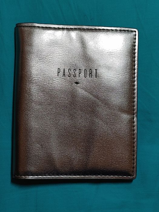 Чехол для паспорта fossil