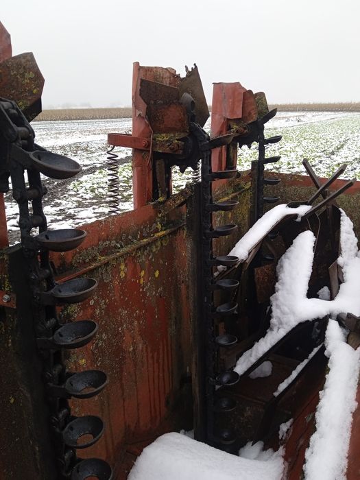 Катоплесаджалку навісна саморобна.