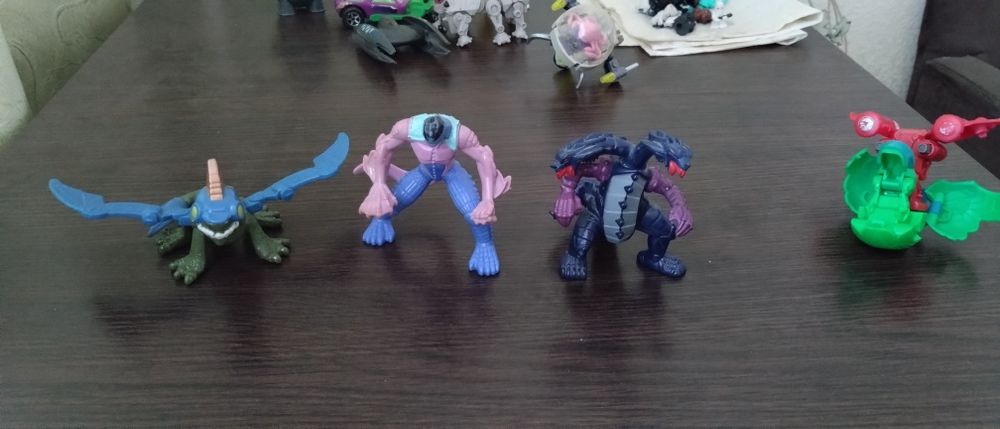 Фигурки, децкие игрушки, Киндер.