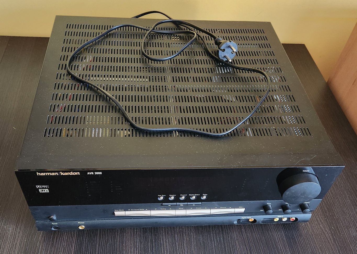 Harman/Kardon AVR 3000 amplituner
