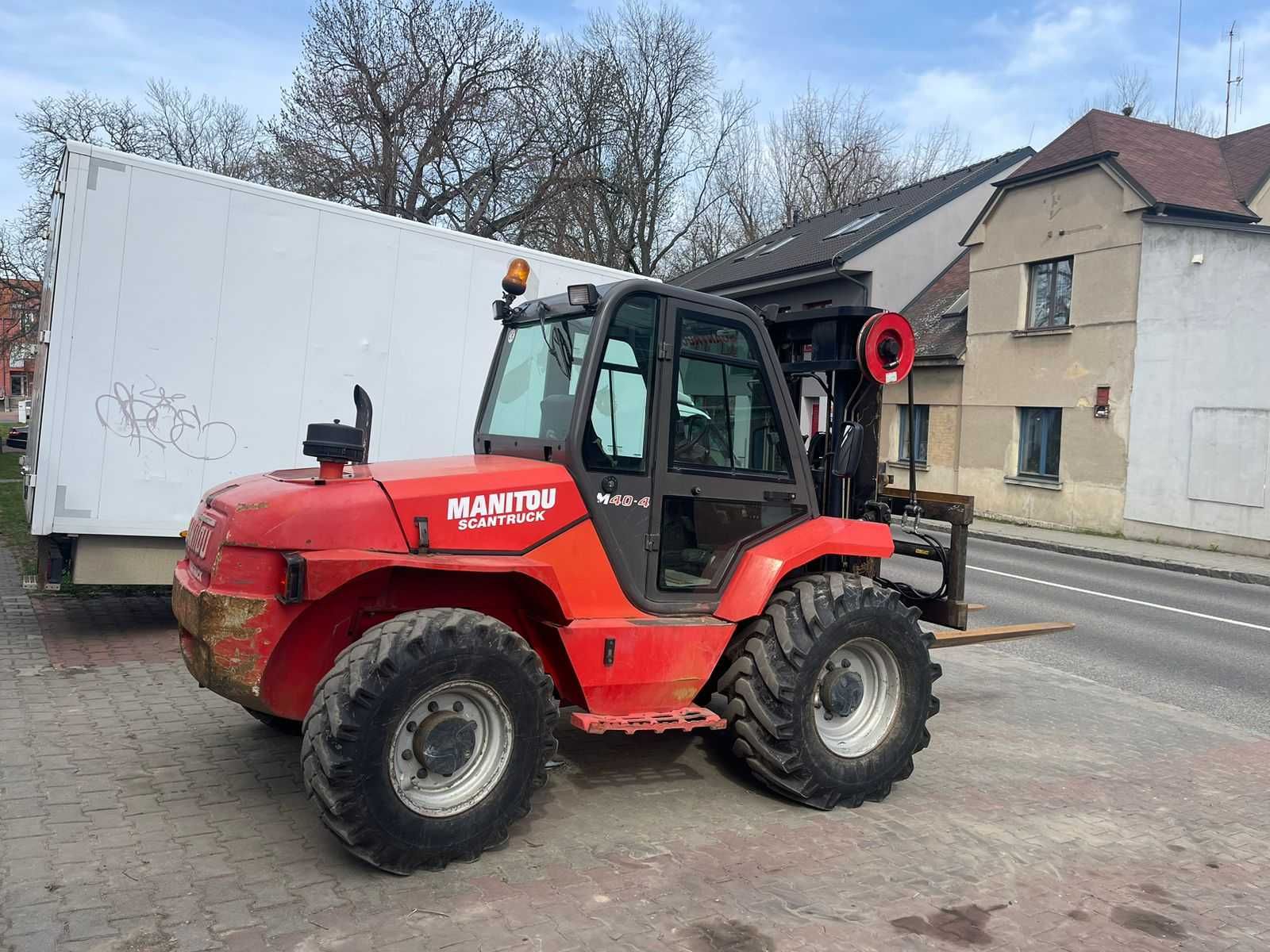 Повнопривідний Навантажувач Manitou M40 4x4 2007року 4т