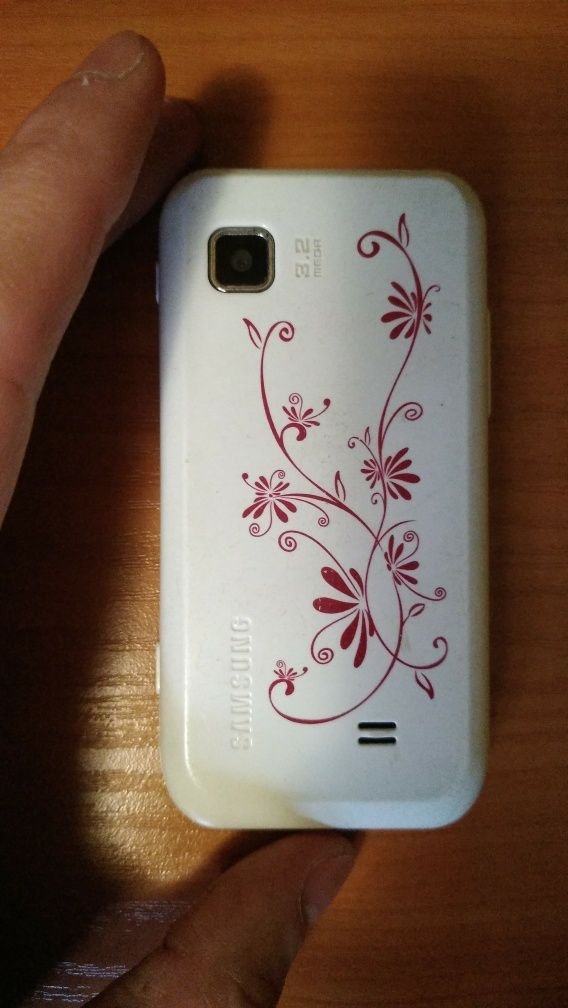 Смартфон "Samsung" Wave 525 (не рабочий, на запчасти)