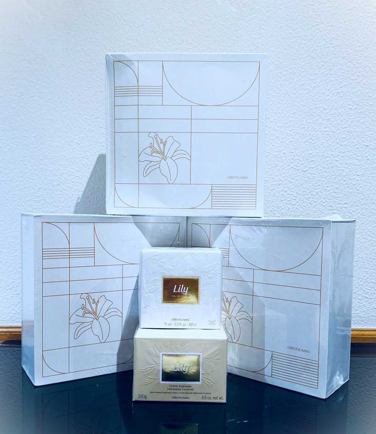 Perfume e Creme Lily Boticário com desconto