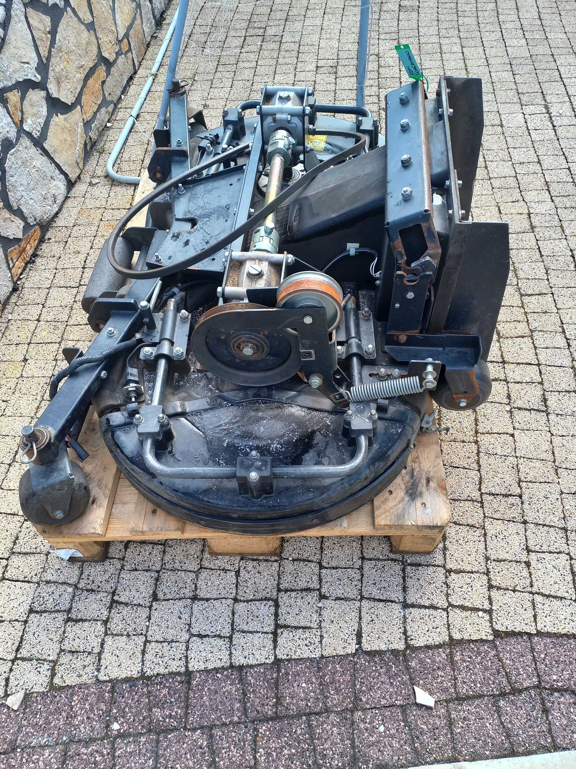 Kosisko do Etesia 124 do mulczowania bez zbierania i drugie normalne