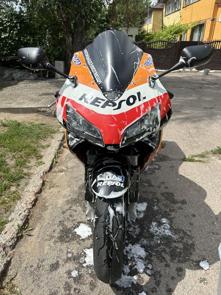 Honda cbr 600 rr