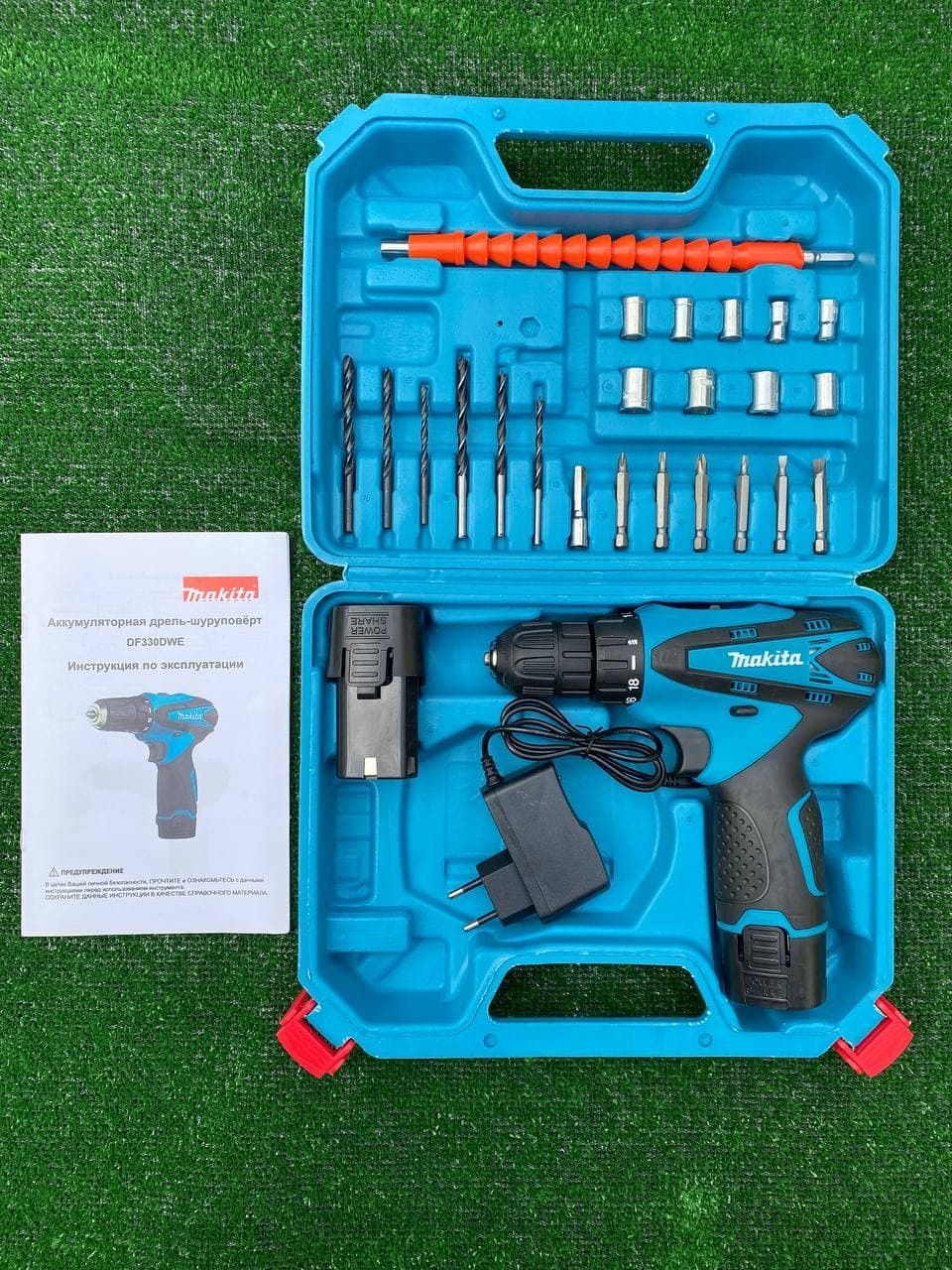 Шуруповерт Makita DF330DWE