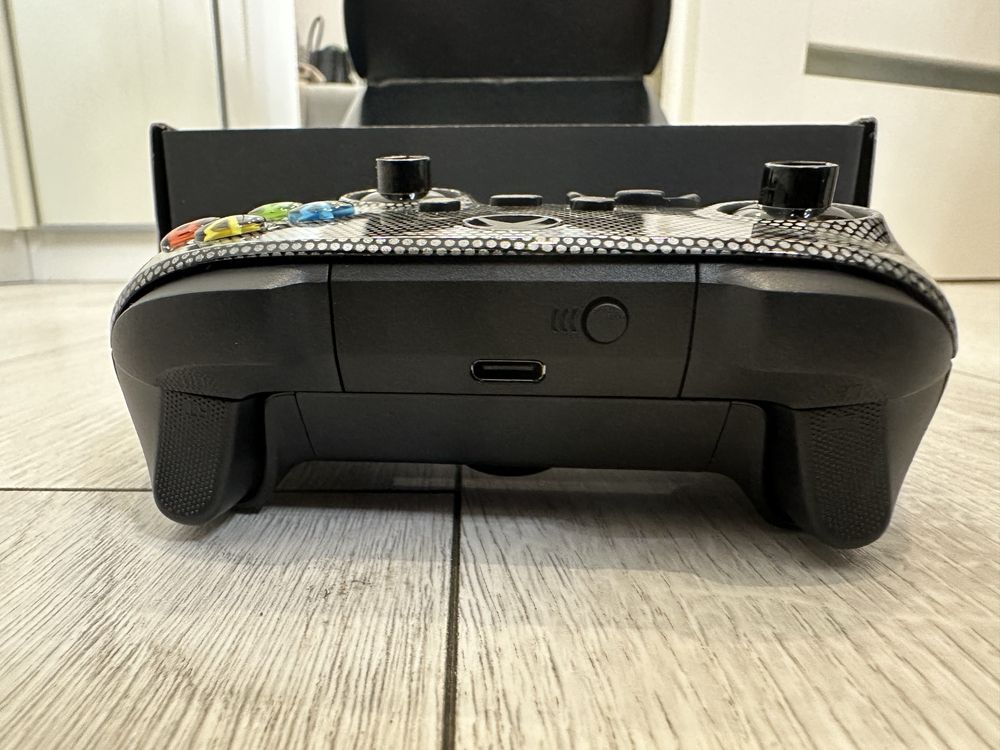 AIMControllers kontroler pad Xbox X spider black friday prezent