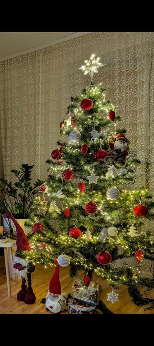 Самовивіз Рівне. Ялинка штучна зеленого кольору