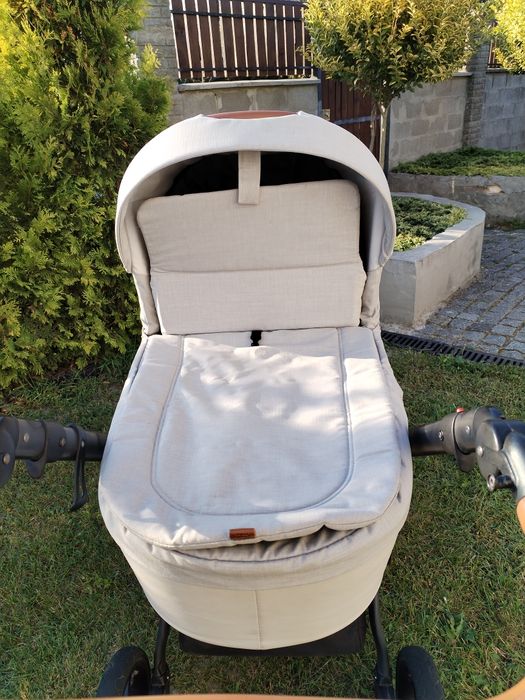 Коляска Roan Bass Next 3в1