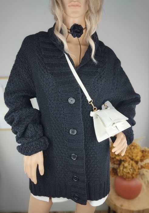 Wełniany kardigan czarny wełna dziergany sweter gruby ciepły sweterek