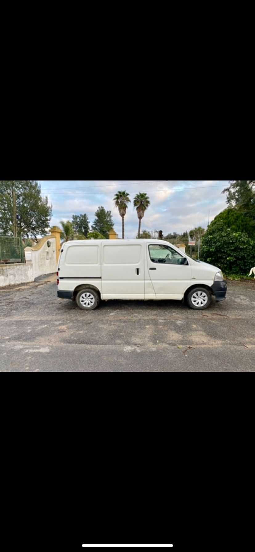 toyota hiace (top)
