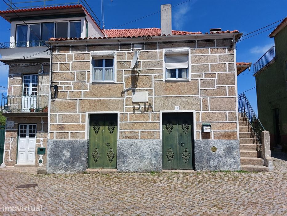 Moradia T2 em Vila Cortês da Serra