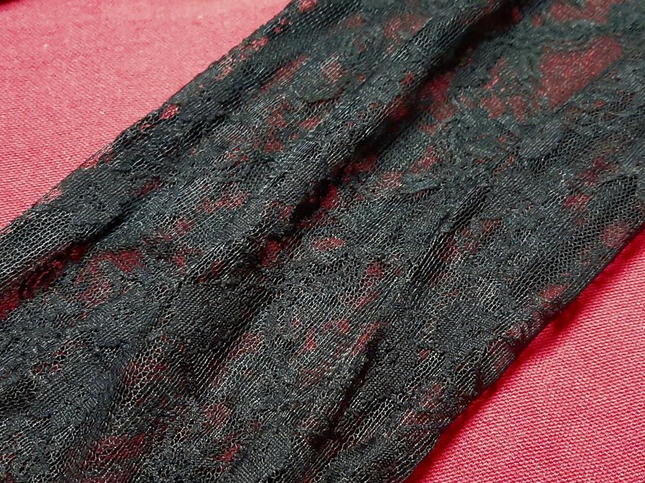 Vestido preto com detalhe prateado