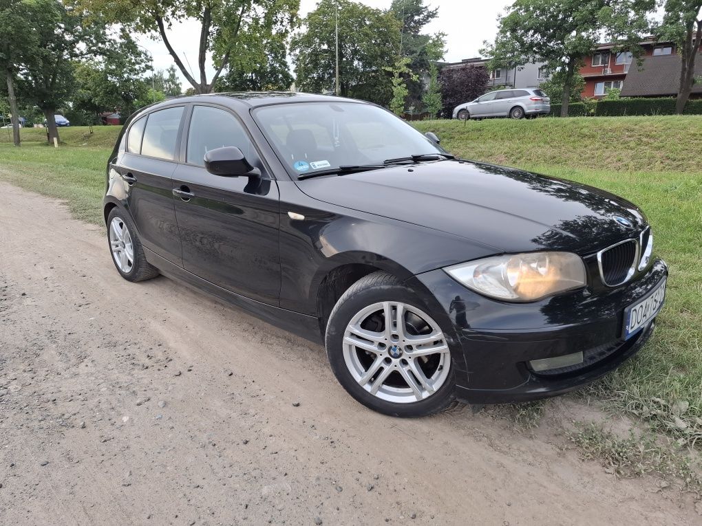 Bmw 1 e87/2.0b/2011r/5 drzwi/zadban/prywatna