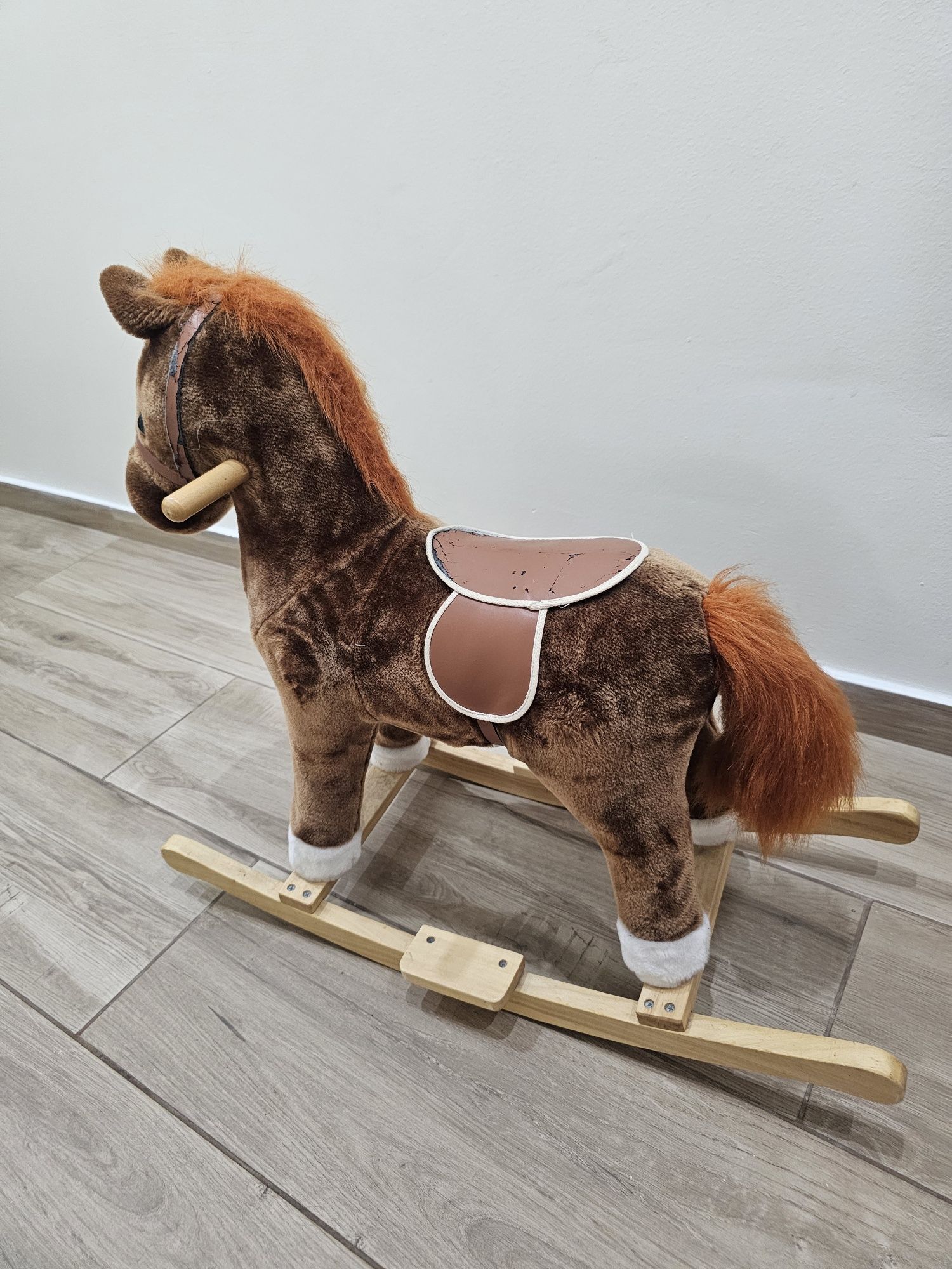 Cavalo Baloiço para Crianças