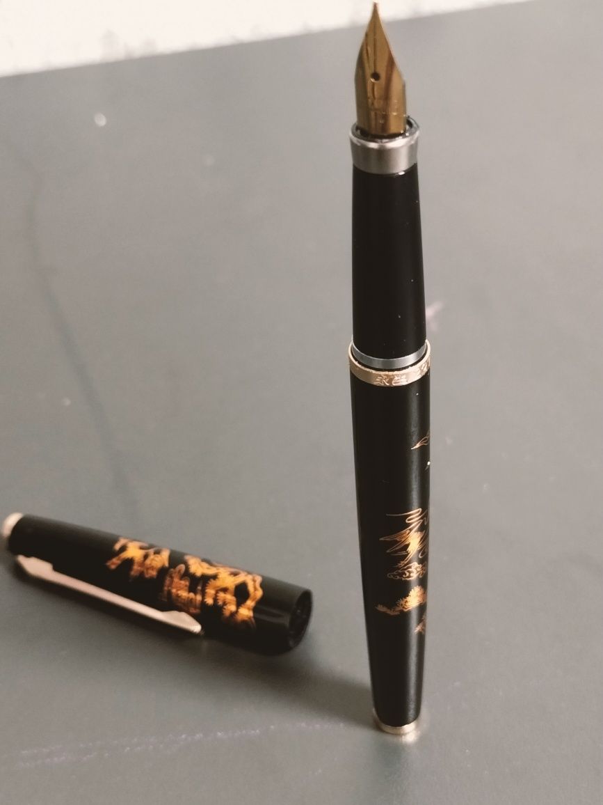 Ручки чорнильні  нові