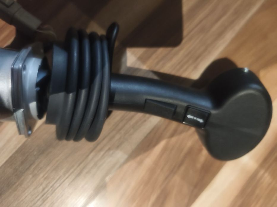 Joystick do maszyn budowlanych