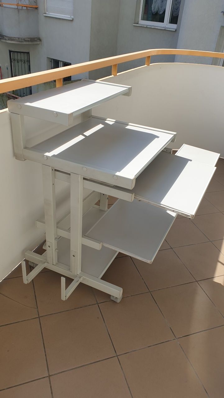 Stolik biurko komputerowe