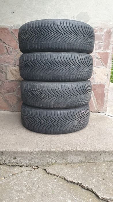 Комплект коліс Michelin 205/55/16 ЗИМА Протектор 7 мм.