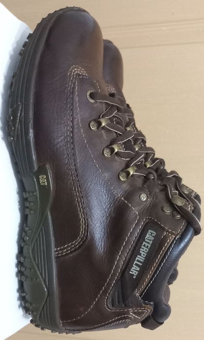 Продам чоловічі оригінальні нат шкіра термочеревики CATERPILLAR