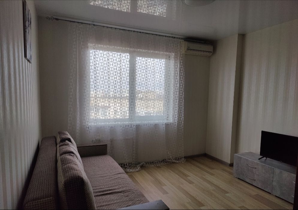 Сдам долгосрочно 1-комнат.квартиру (ул.М.Малиновского)