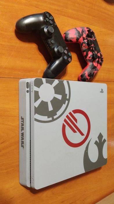 Sprzedam konsole PS4 edycja STAR WARS