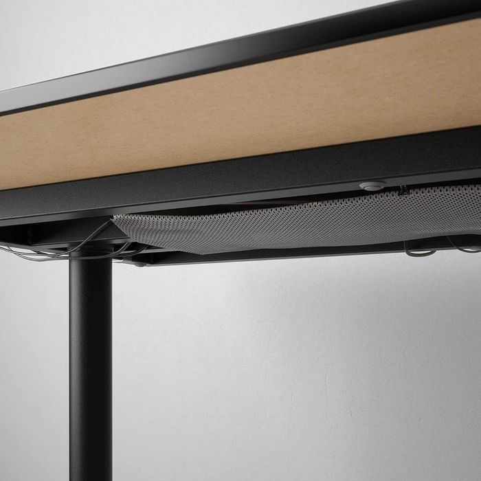 Mesa Bekant 120x80 Preta (com motor de elevação/descida)