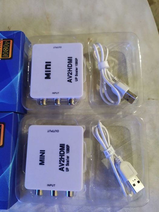 Конвертер MINI перехідник з AV to HDMI.