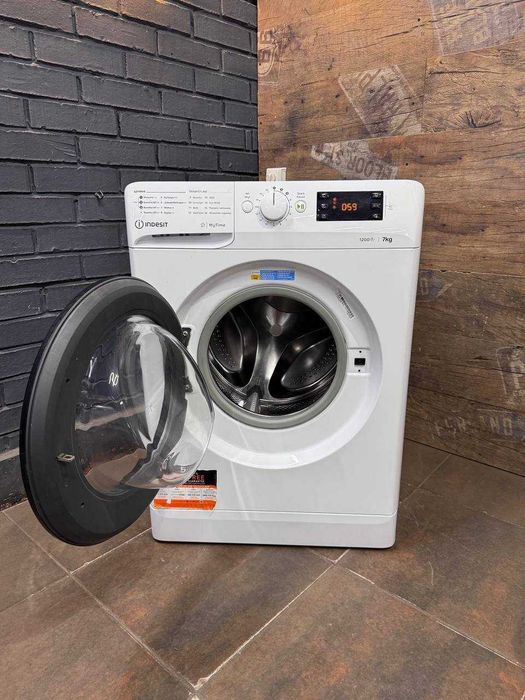 Продається пральна машина Indesit MTWE71252. Доставка!
Гарантія!
