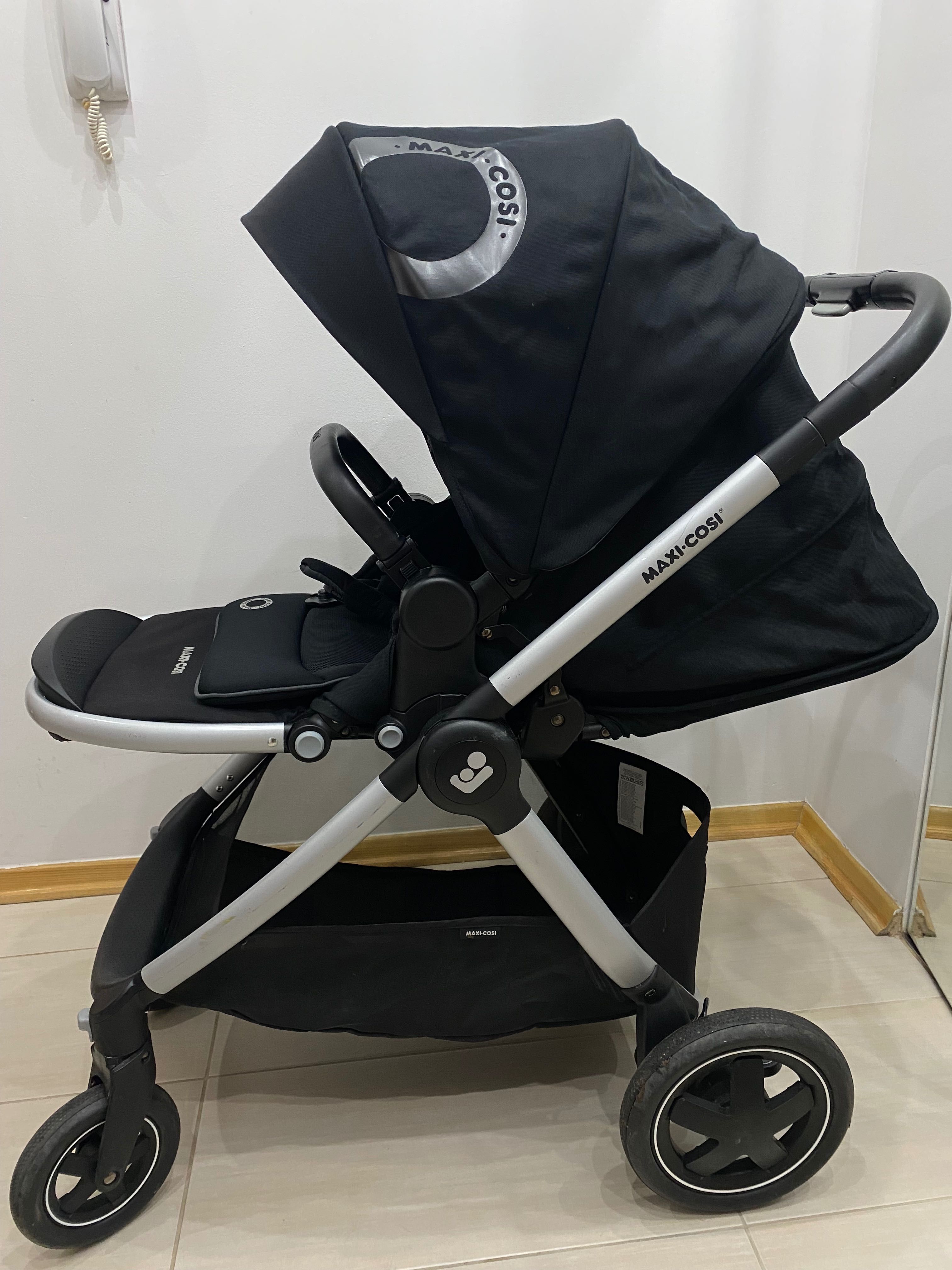 Wózek spacerowy Maxi Cosi adorra