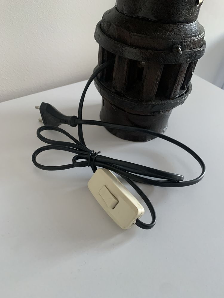 Lampka nocna z abażurem
