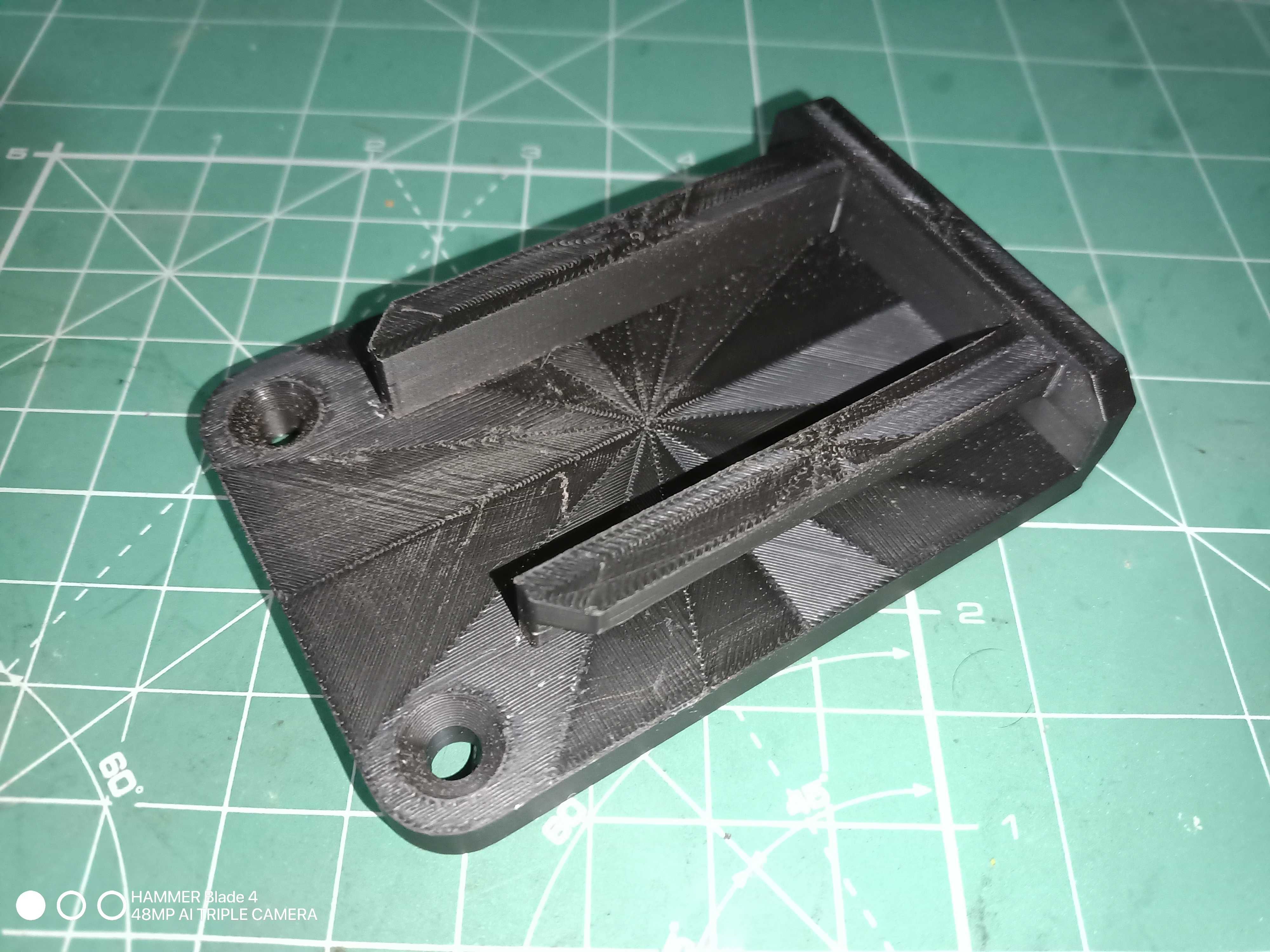Wieszak na wkrętarkę Graphite, inne druk 3D