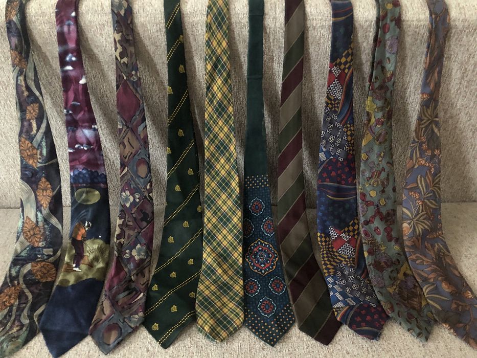 Галстуки прикольные, классические!