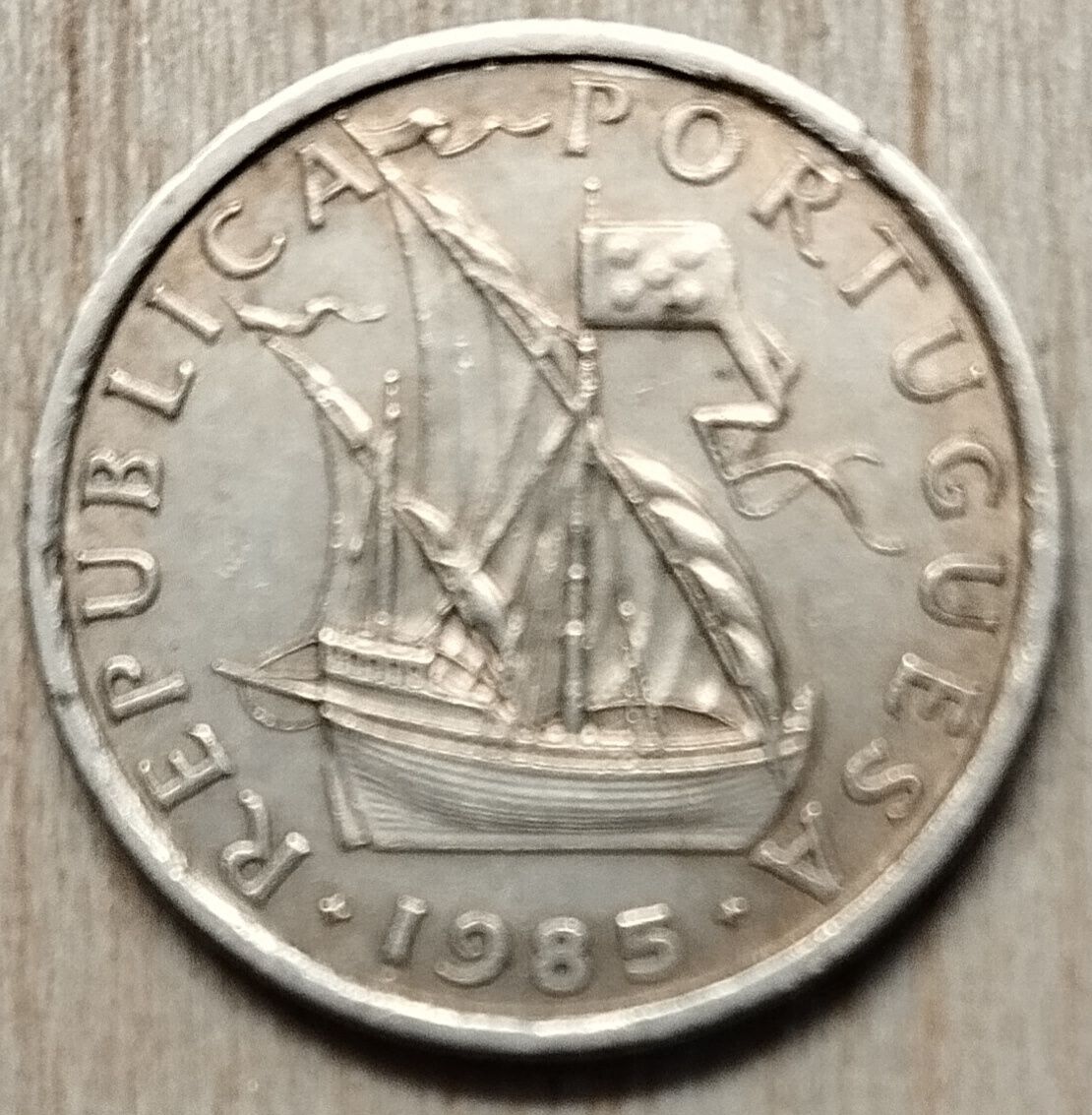 5 escudos de 1985